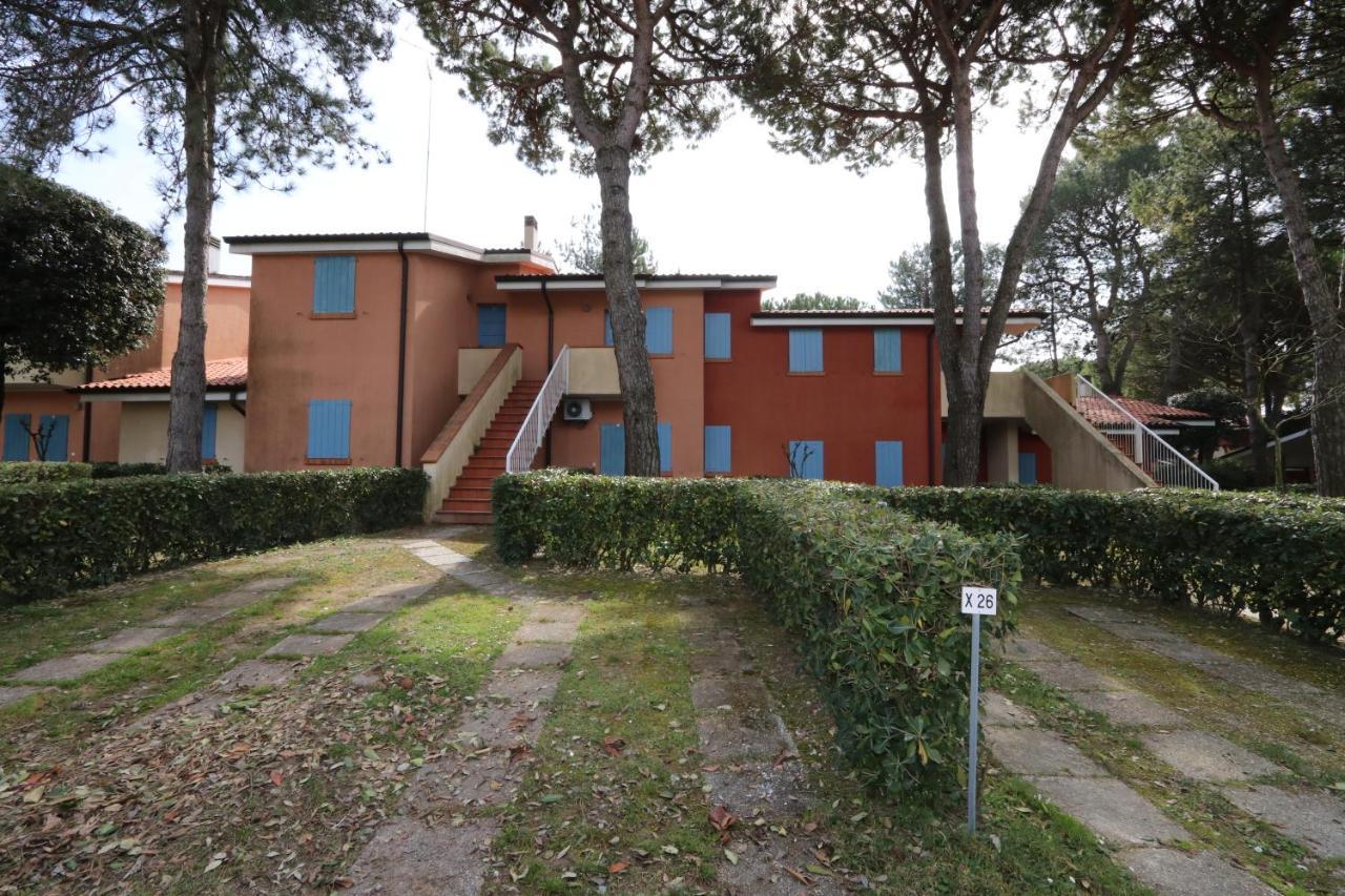 Villaggio Euro Residence Club Бибионе Экстерьер фото